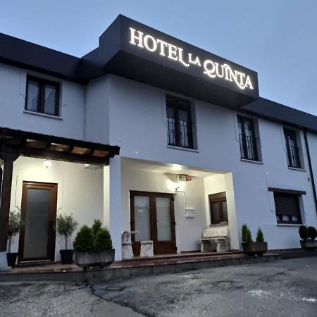 Hotel La Quinta Cue Exterior foto